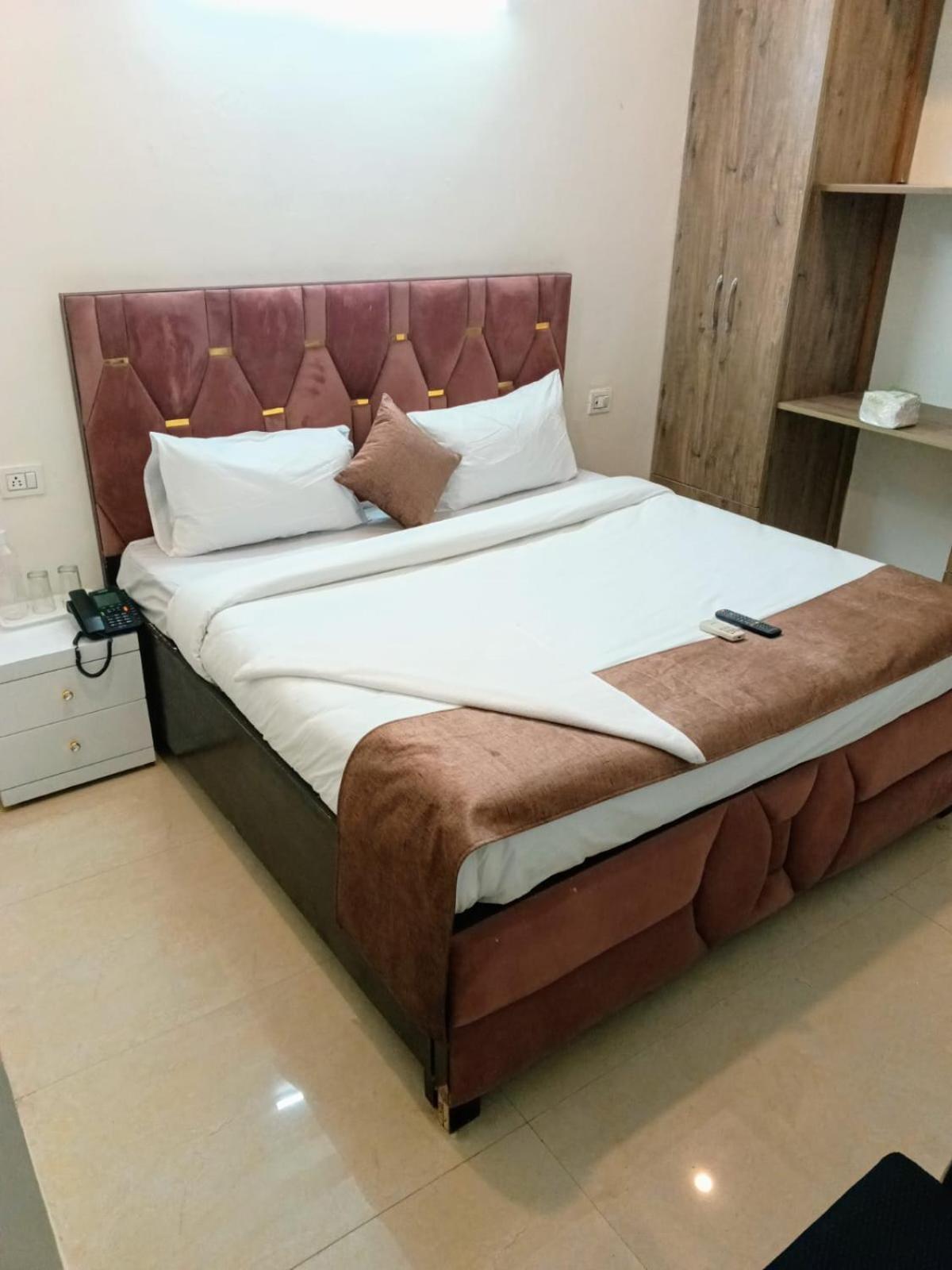 Soooper Hotel Gurgaon Extérieur photo
