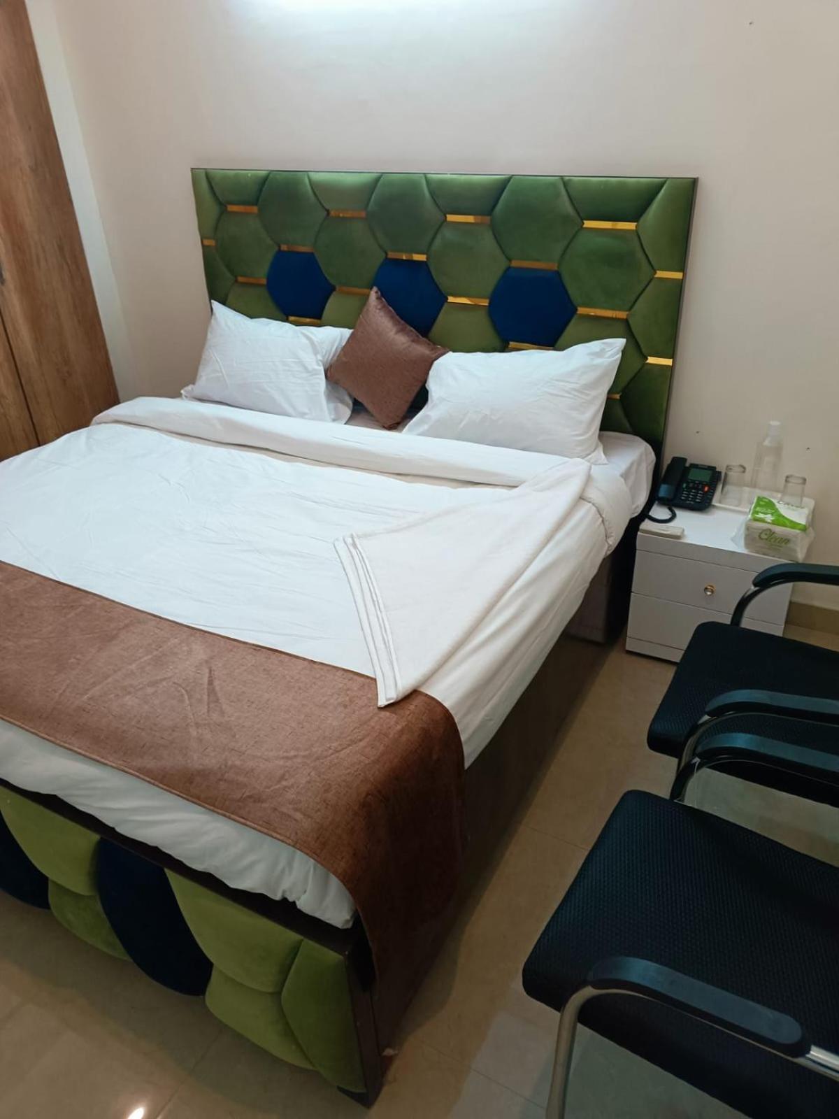 Soooper Hotel Gurgaon Extérieur photo
